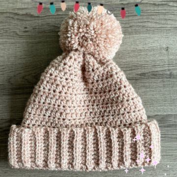 Snuggly Beanie Pattern FREE Download Designed by Sue Rawlinson